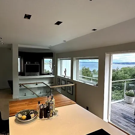 Oslo Exclusive Estate - Close To Sea And Villa Lysaker